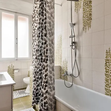 Apartment Cozy In With Free Parking