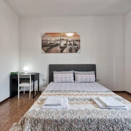 Cozy In With Free Parking Apartment Venice